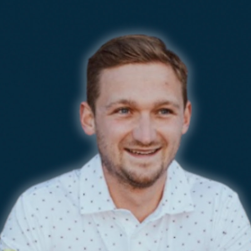 Alex Elliott Reviews